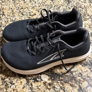 Altra Women’s Escalante 4 sneakers